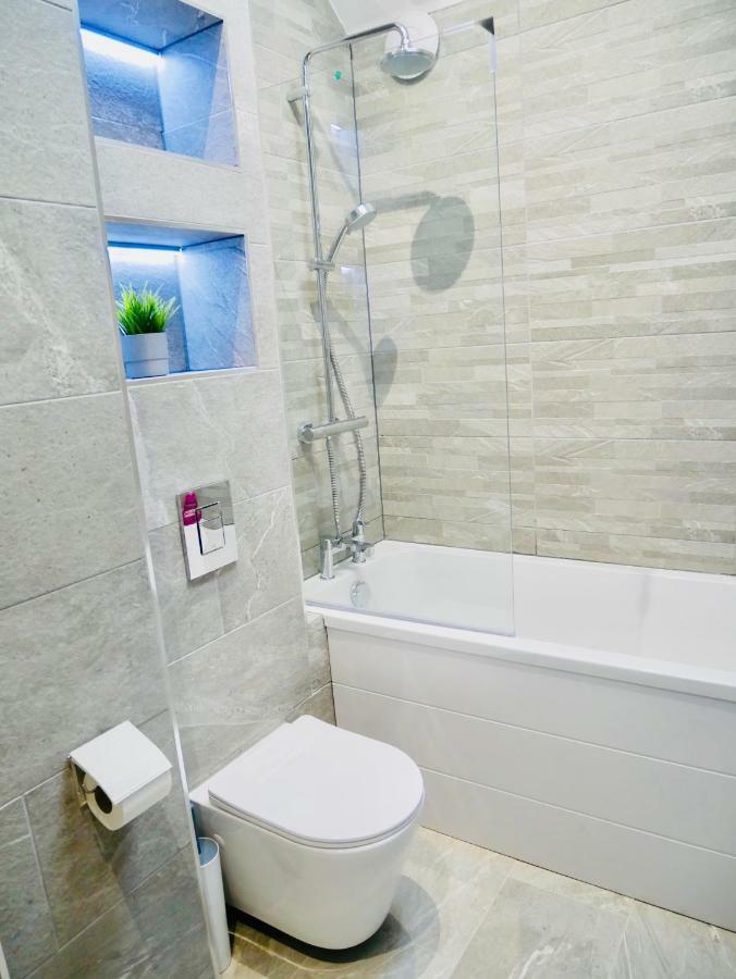 Luxury 3 Bedroom Apartment Near Bournemouth Beach & Poole Экстерьер фото
